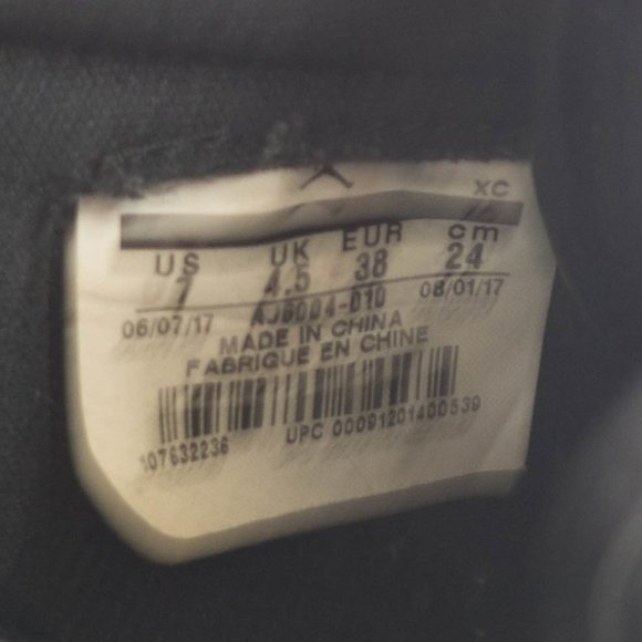 Nike Air Jordan 1 Retro Low Python Print Sneakers - Women's Size 7 - Picture 9 of 9